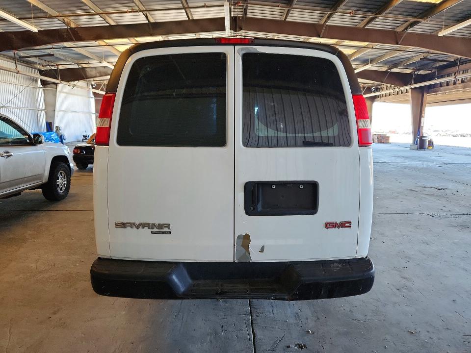 2013 Gmc Savana VIN 1GTW7FCA6D1101525 COPART salvage auction — MINOR DENT/SCRATCHES, Ca - Dis/Dlr/Exp Only Clean Title, sold $20 on 2026-07-27 (photo 6)
