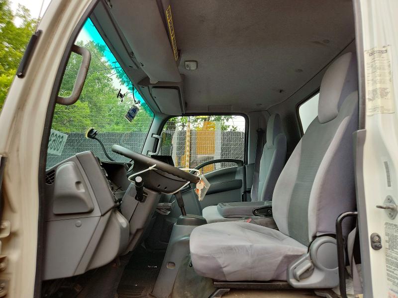2016 Isuzu Npr VIN 54DC4W1C5GS806682 COPART salvage auction — MINOR DENT/SCRATCHES, Ma - Certificate Of Title (P), sold $5,300 on 2026-07-31 (photo 7)