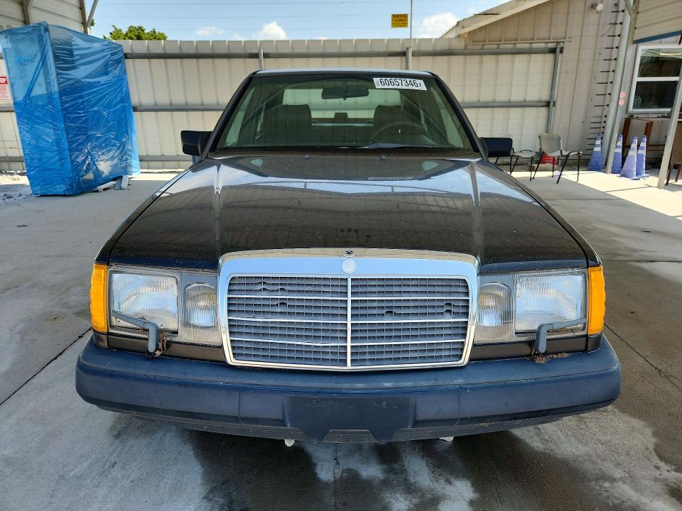 1987 Mercedes-benz 300 VIN WDBEA30DXHA402295 COPART salvage auction — HAIL, Ar - Cert Of Title-Salvage, sold $1,550 on 2026-07-27 (photo 5)