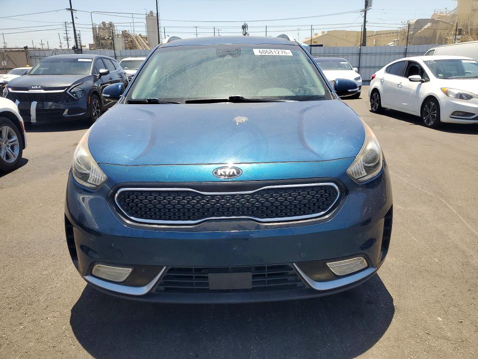 2017 Kia Niro VIN KNDCE3LC1H5072779 COPART salvage auction — SIDE, Salvage Title, sold $1,350 on 2026-07-29 (photo 5)
