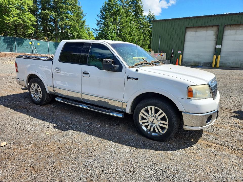 2007 Lincoln Mark lt VIN 5LTPW16557FJ01772 COPART salvage auction — REAR END, WA - VEHICLE CERT OF OWNERSHIP-TITL, sold $100 on 2026-09-01 (photo 4)