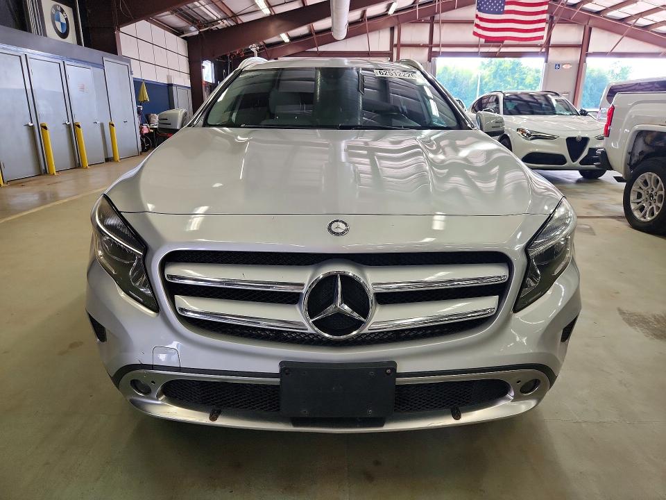 2015 Mercedes-benz Gla-klasse VIN WDCTG4GB0FJ049994 COPART salvage auction — MINOR DENT/SCRATCHES, Salvage Title, sold $3,400 on 2026-08-13 (photo 5)
