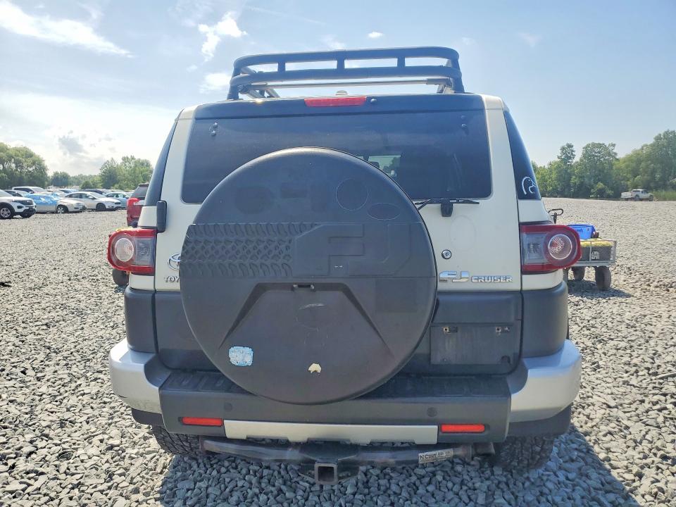 2013 Toyota Fj cruiser VIN JTEBU4BF1DK162683 COPART salvage auction — HAIL, Oh - Cert Of Title-Salvage, sold $8,200 on 2026-08-03 (photo 6)