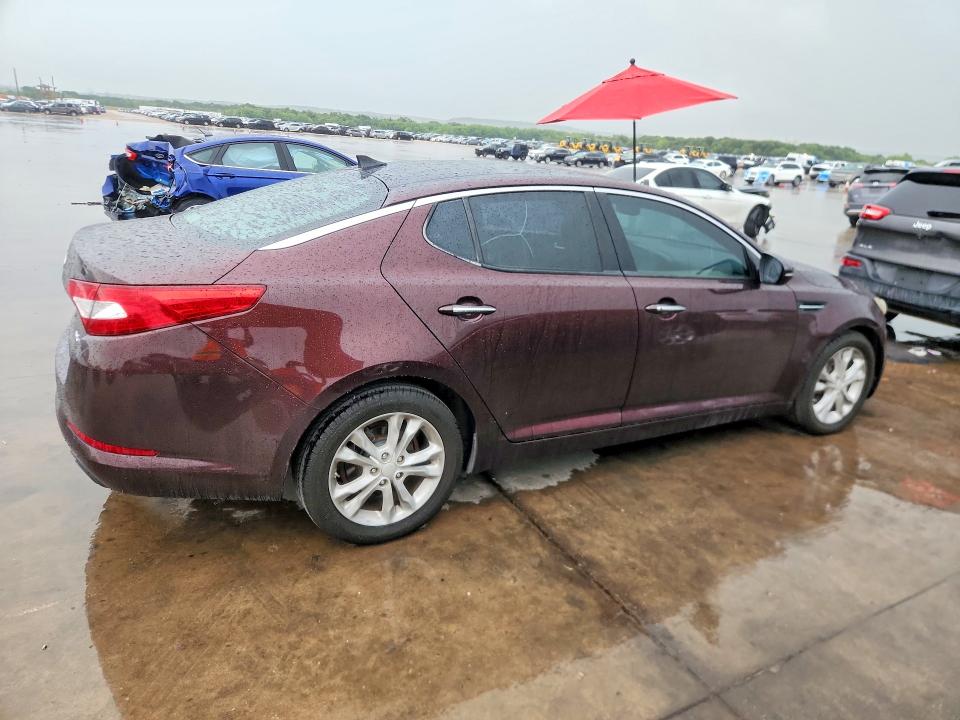 2012 Kia Optima VIN 5XXGN4A60CG038955 COPART salvage auction — NORMAL WEAR, Tx - Certificate Of Title, sold $275 on 2026-07-23 (photo 3)