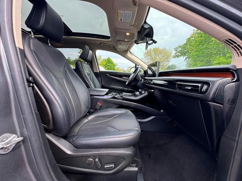 2022 Lincoln Nautilus VIN 2LMPJ8K93NBL22482 COPART salvage auction — NORMAL WEAR, NY - CERTIFICATE OF TITLE (P), sold $1,450 on 2026-07-31 (photo 5)