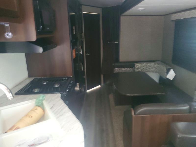 2019 Jayco Jay flight VIN 1UJBJ0BR2K17X0084 COPART salvage auction — SIDE, AL - CERT OF TITLE-SALVAGE TITLE, sold $5,000 on 2026-10-01 (photo 6)