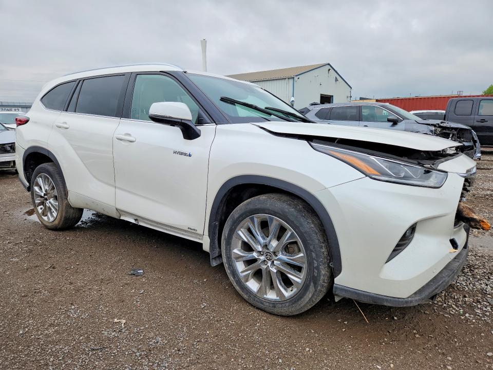 2020 Toyota Highlander hybrid VIN 5TDDBRCH2LS009091 COPART salvage auction — FRONT END, ON - PERMIT NO BRAND - UNFIT, sold $24,500 on 2026-08-25 (photo 4)