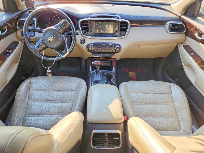 2017 Kia Sorento VIN 5XYPHDA11HG253646 COPART salvage auction — ENGINE BURN, Ny - Certificate Of Title, sold $450 on 2026-07-30 (photo 8)