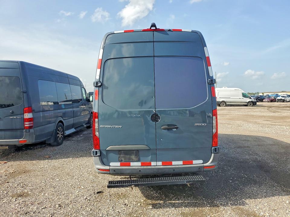 2019 Mercedes-benz Sprinter VIN WD4PF1CD7KP151936 COPART salvage auction — SIDE, TX - CERTIFICATE OF TITLE, sold $12,100 on 2026-07-28 (photo 6)