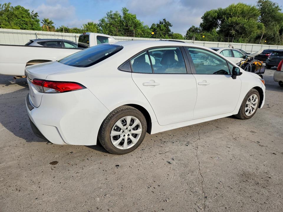 2025 Toyota Corolla VIN 5YFB4MDEXSP260893 COPART salvage auction — SIDE, Tx - Salvage Vehicle Title, sold $8,700 on 2026-08-25 (photo 3)