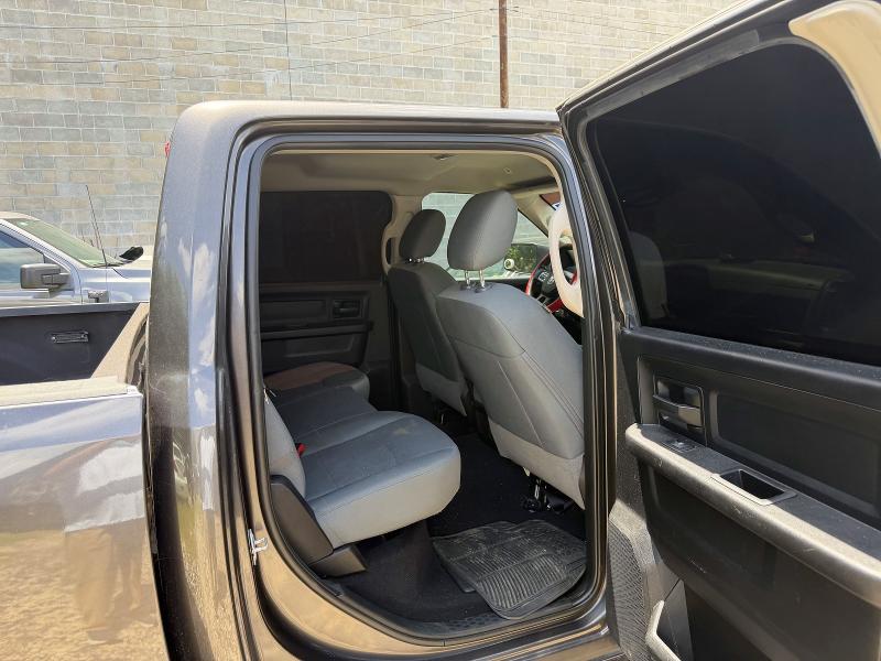 2018 Ram 2500 VIN 3C6UR4CJ4JG215145 COPART salvage auction — MINOR DENT/SCRATCHES, TX - CERTIFICATE OF TITLE (P), sold $3,522 on 2026-08-11 (photo 6)