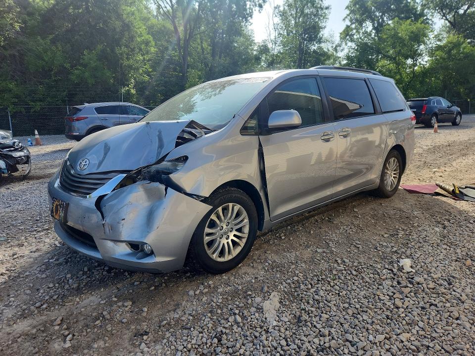2014 Toyota Sienna VIN 5TDYK3DC0ES475073 COPART salvage auction — FRONT END, Oh - Cert Of Title-Salvage, sold $2,100 on 2026-07-15 (photo 1)