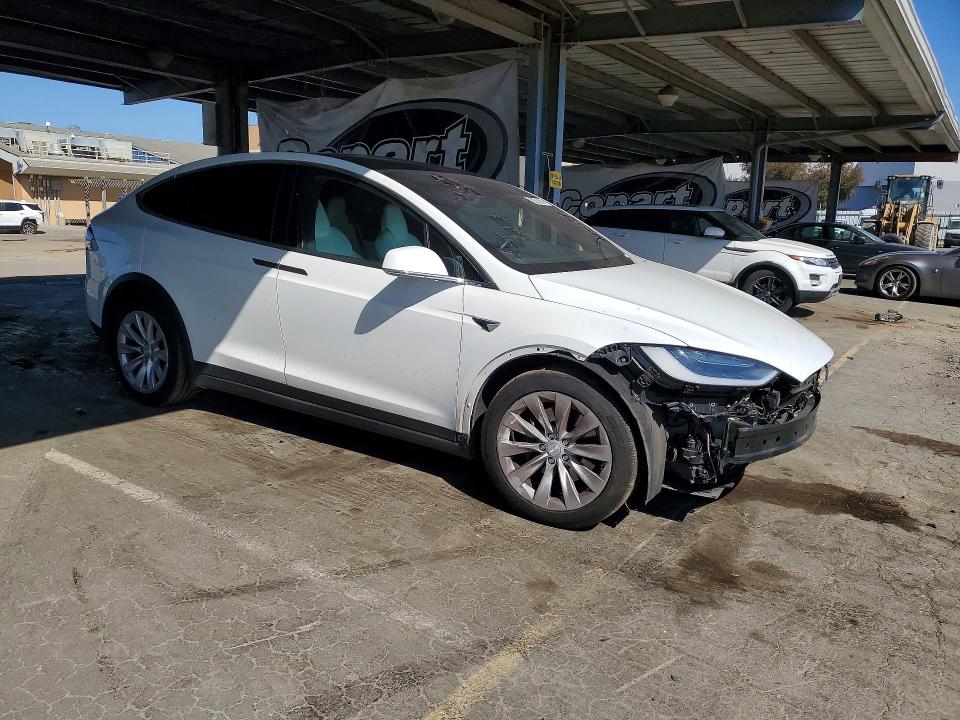 2018 Tesla Model x VIN 5YJXCAE21JF106367 COPART salvage auction — FRONT END, Ca - Salvage Certificate, sold $5,900 on 2026-07-23 (photo 4)