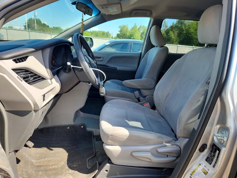 2016 Toyota Sienna VIN 5TDZK3DC7GS714125 COPART salvage auction — SIDE, ON - PERMIT NO BRAND - UNFIT, sold $1,100 on 2026-07-30 (photo 7)