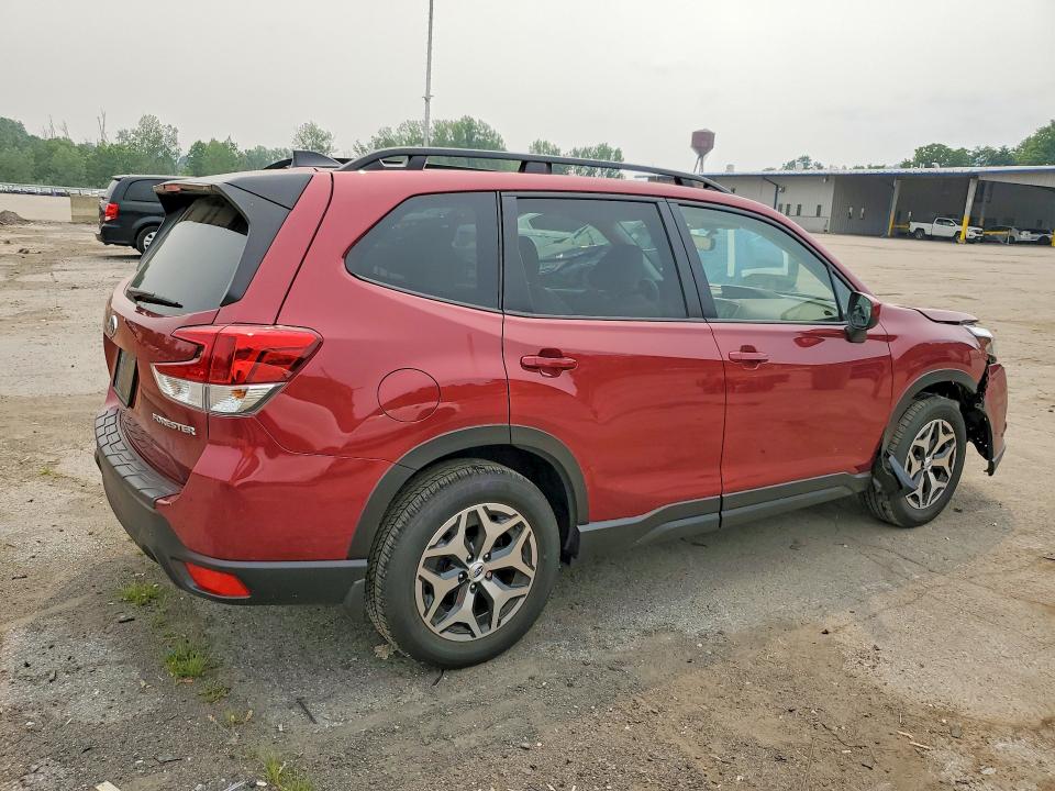 2024 Subaru Forester VIN JF2SKADC2RH418427 COPART salvage auction — FRONT END, NY - MV-907A SALVAGE CERTIFICATE, sold $3,500 on 2026-07-23 (photo 3)