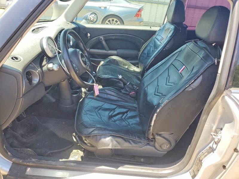 2004 Mini Cooper VIN WMWRE33474TD82492 COPART salvage auction — MINOR DENT/SCRATCHES, Ok - Certificate Of Title, sold $575 on 2026-07-30 (photo 7)