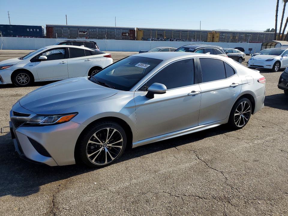 2019 Toyota Camry VIN 4T1B11HK2KU805166 — COPART salvage auction photo