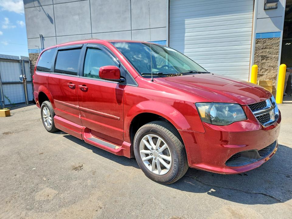 2014 Dodge Grand caravan VIN 2C4RDGCG1ER334841 COPART salvage auction — MINOR DENT/SCRATCHES, MA - CERTIFICATE OF TITLE (P), sold $450 on 2026-07-28 (photo 4)