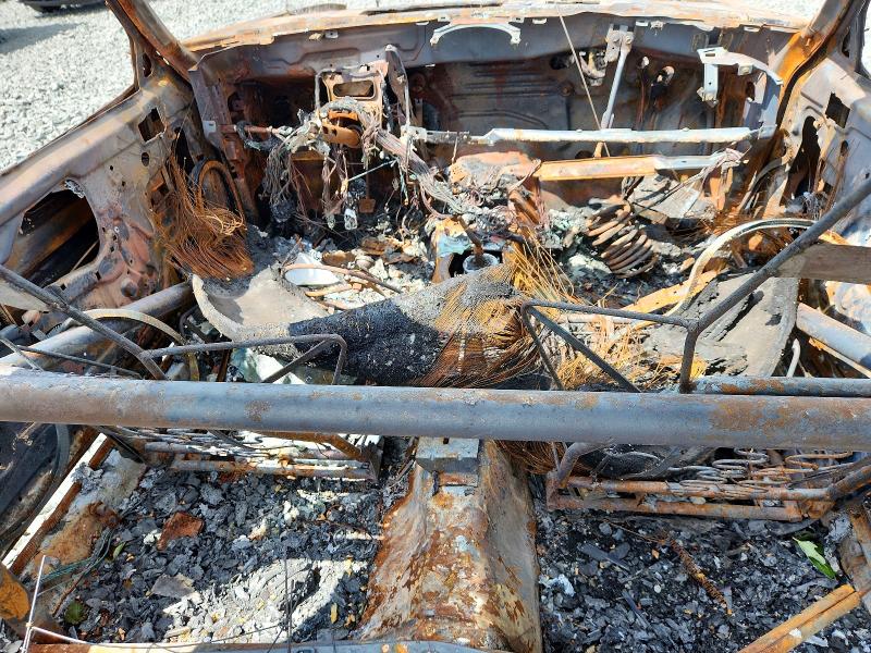 1985 Ford Mustang VIN 1FABP28M8FF182016 COPART salvage auction — BURN, Oh - Bill Of Sale-Parts Only, sold $275 on 2026-08-03 (photo 8)