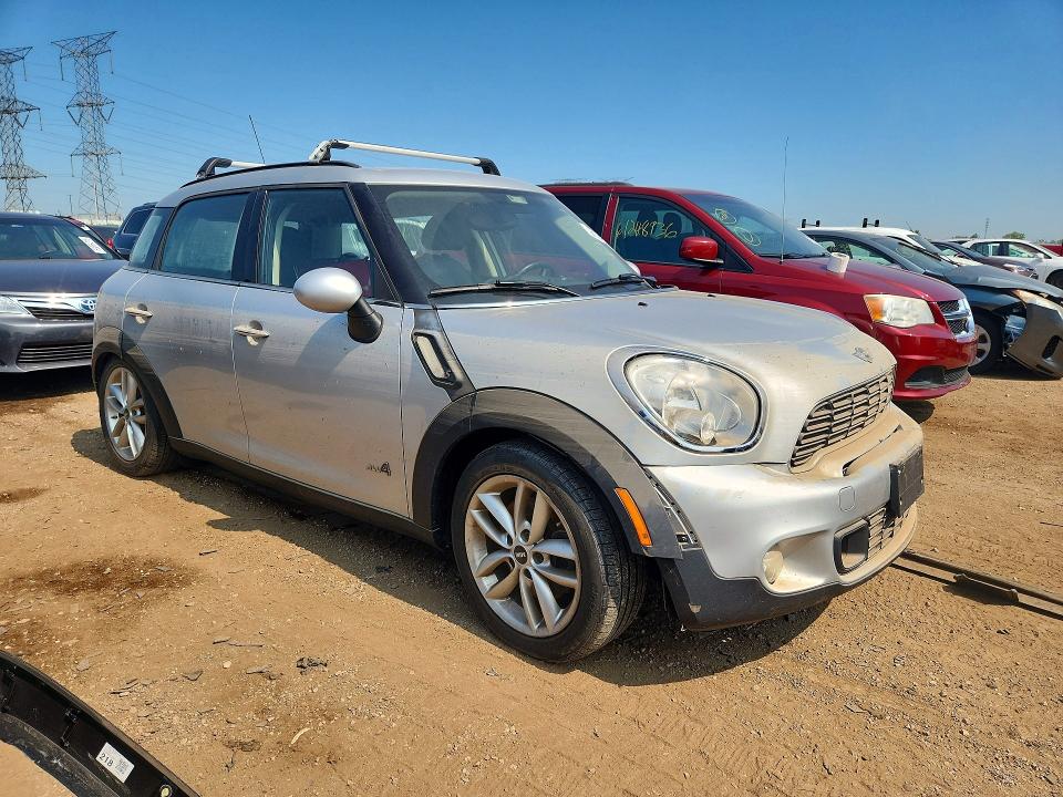 2012 Mini Cooper VIN WMWZC5C58CWM14225 COPART salvage auction — WATER/FLOOD, Il - Salvage Cert-Flood, sold $275 on 2026-08-11 (photo 4)