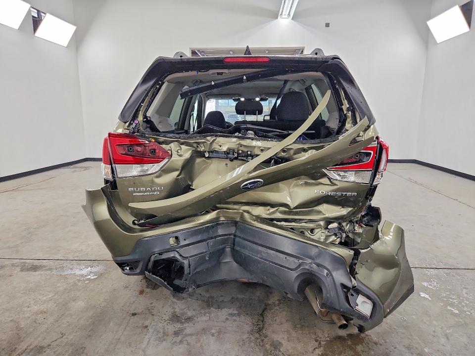 2024 Subaru Forester VIN JF2SKACC4RH446165 COPART salvage auction — REAR END, Il - Certificate Of Title, sold $275 on 2026-07-28 (photo 6)