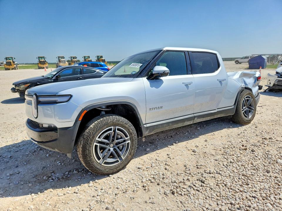 2025 Rivian R1t VIN 7FCTGBAA8SN035090 — COPART salvage auction photo