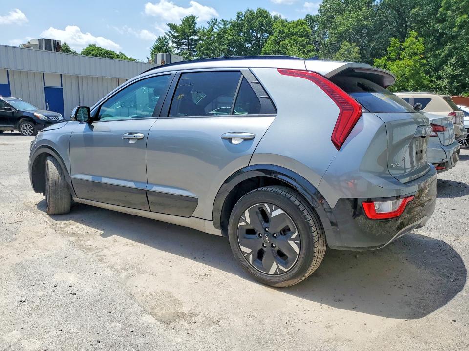 2023 Kia Niro VIN KNDCR3L1XP5073091 COPART salvage auction — FRONT END, VA - CERT OF TITLE - SALVAGE, sold $2,750 on 2026-07-29 (photo 2)