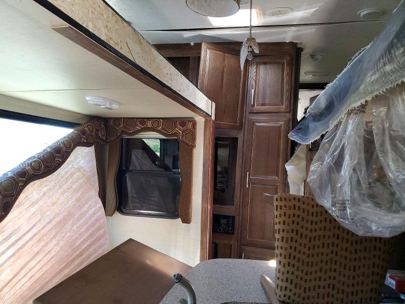 2015 Keystone rv . VIN 4YDF28024F2507823 COPART salvage auction — ROLLOVER, AZ - CERTIFICATE OF TITLE, sold $1 on 2026-07-28 (photo 6)