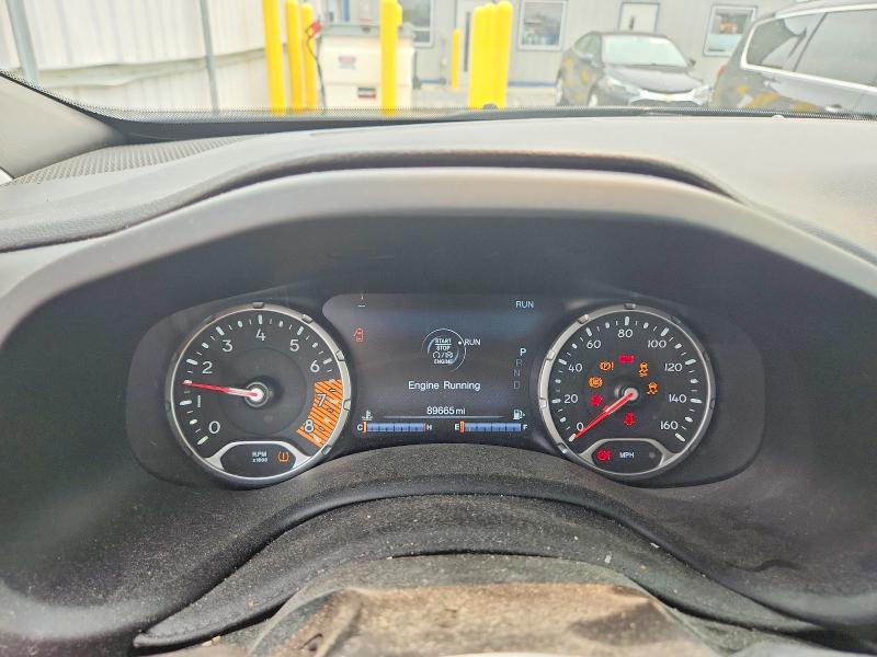 2021 Jeep Renegade VIN ZACNJDBB5MPM41001 COPART salvage auction — REAR END, Wi - Cert Of Title-Claim Paid, sold $5,500 on 2026-08-17 (photo 9)