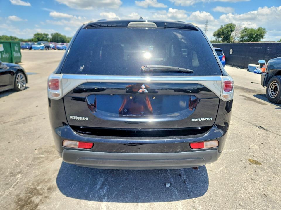 2014 Mitsubishi Outlander VIN JA4AZ3A38EZ012933 COPART salvage auction — MINOR DENT/SCRATCHES, Ne - Certificate Of Title (P), sold $900 on 2026-07-13 (photo 6)