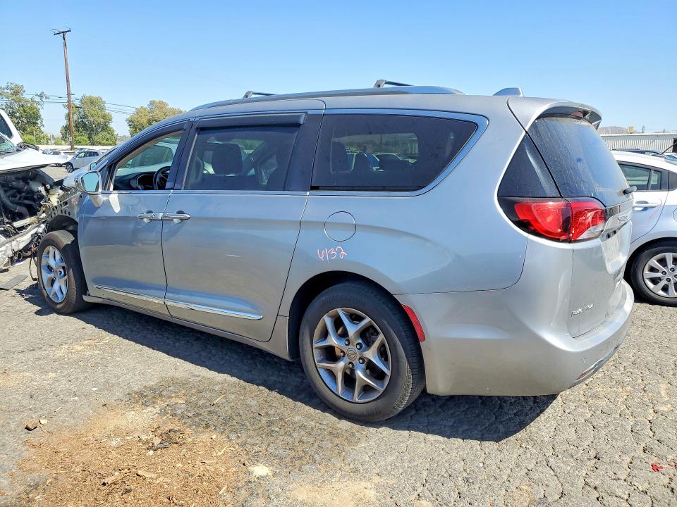 2020 Chrysler Pacifica VIN 2C4RC1GG8LR114507 COPART salvage auction — FRONT END, Salvage Title, sold $2,400 on 2026-07-23 (photo 2)