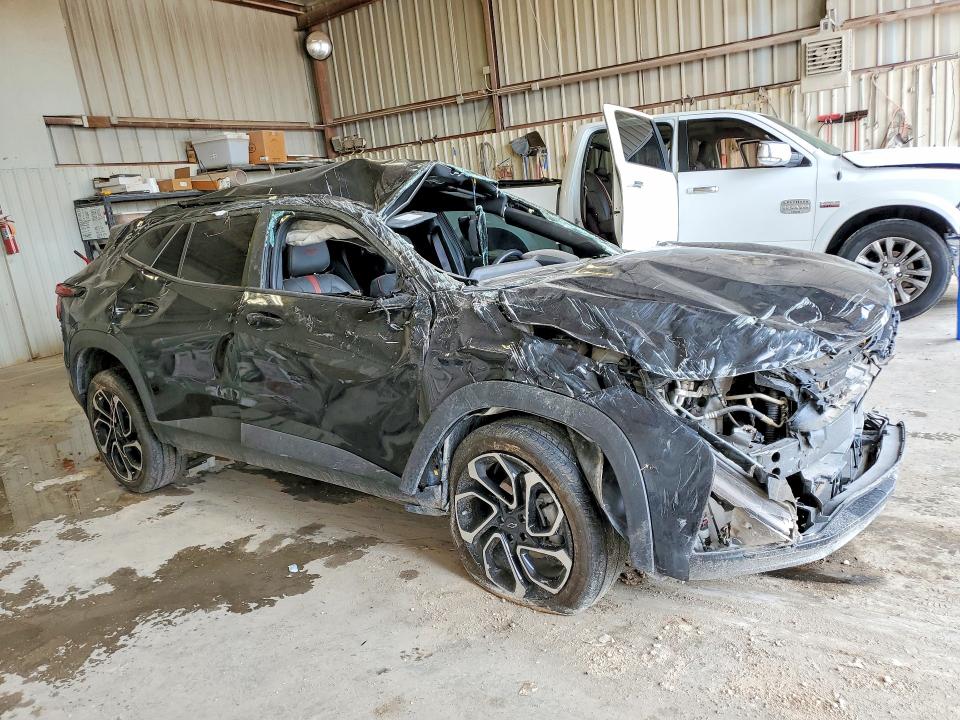2025 Chevrolet Trax VIN KL77LJEP4SC193155 COPART salvage auction — ROLLOVER, TX - CERTIFICATE OF TITLE, sold $625 on 2026-07-31 (photo 4)