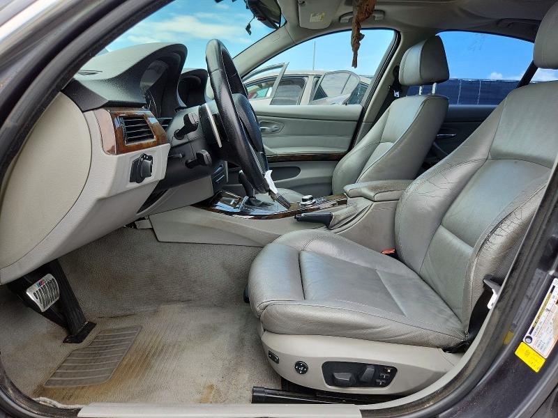 2007 BMW 3 series VIN WBAVB73517PA86582 COPART salvage auction — MINOR DENT/SCRATCHES, FL - CERT OF TITLE-REBUILT, sold $500 on 2026-07-21 (photo 7)