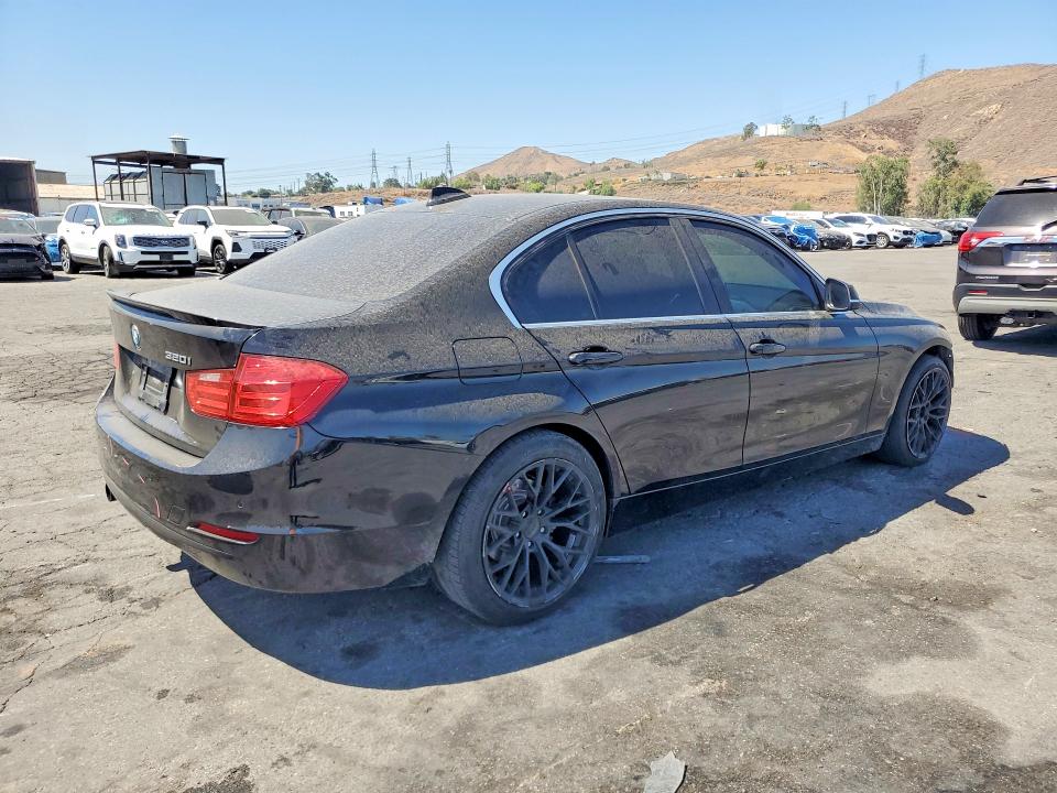 2015 BMW 3er VIN WBA3B1C55FK138910 COPART salvage auction — FRONT END, Ca - Salvage Certificate, sold $500 on 2026-08-03 (photo 3)