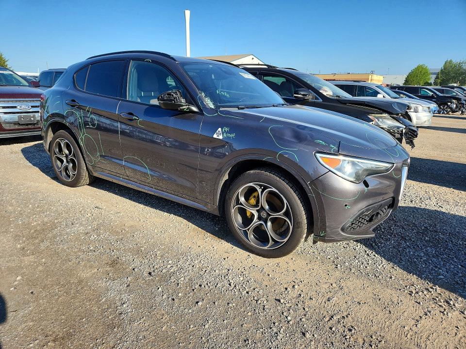 2021 Alfa romeo Stelvio VIN ZASPAKBN0M7D16762 COPART salvage auction — FRONT END, On - Permit No Brand - Unfit, sold $2,600 on 2026-08-18 (photo 4)