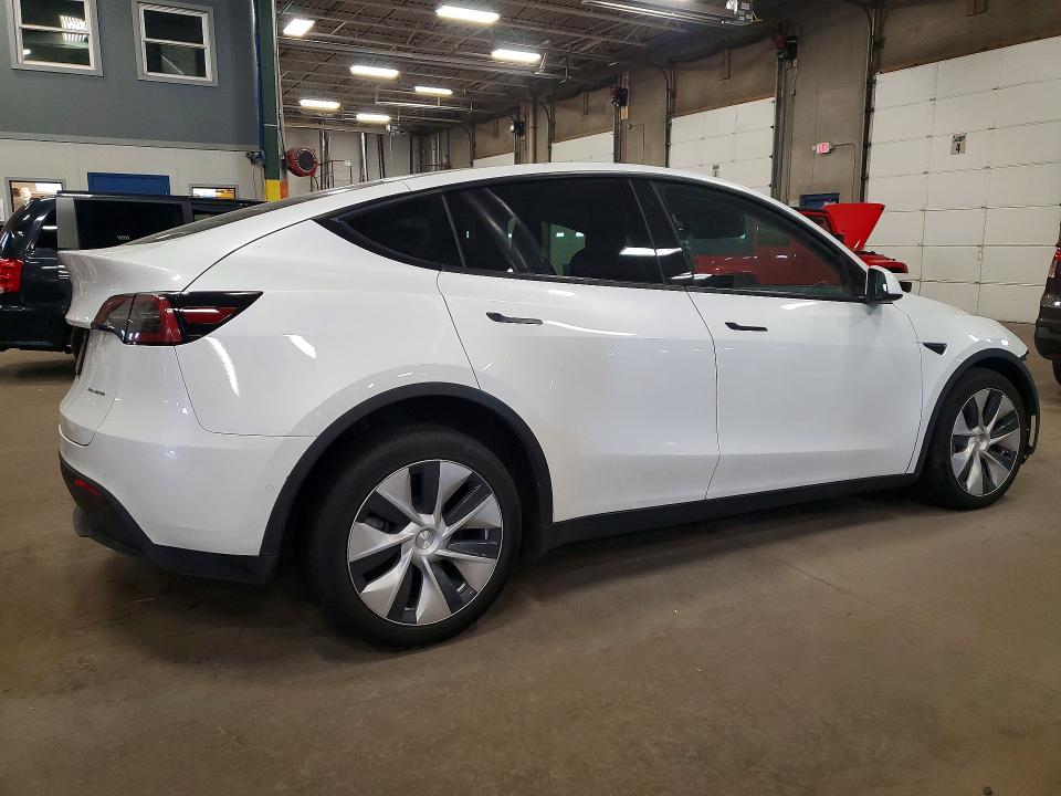 2022 Tesla Model y VIN 7SAYGAEE0NF516511 COPART salvage auction — FRONT END, Mn - Cert Of Title-Salvage, sold $2,250 on 2026-07-28 (photo 3)