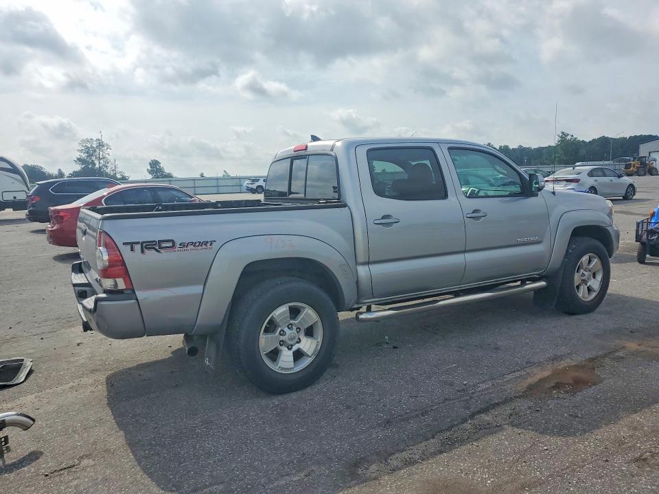 2015 Toyota Tacoma VIN 5TFLU4EN4FX118372 COPART salvage auction — SIDE, Nc - Salvage Certificate Of Title, sold $7,600 on 2026-07-28 (photo 3)