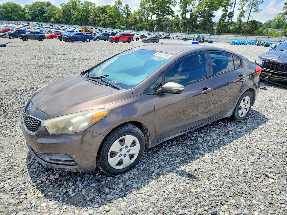 2015 Kia Forte VIN KNAFX4A62F5315648 COPART salvage auction — NORMAL WEAR, Ga - Certificate Of Title, sold $825 on 2026-07-09 (photo 1)