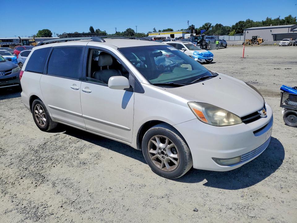 2005 Toyota Sienna VIN 5TDZA22C65S365469 COPART salvage auction — MINOR DENT/SCRATCHES, CA - DIS/DLR/EXP ONLY CLEAN TITLE, sold $600 on 2026-07-09 (photo 4)
