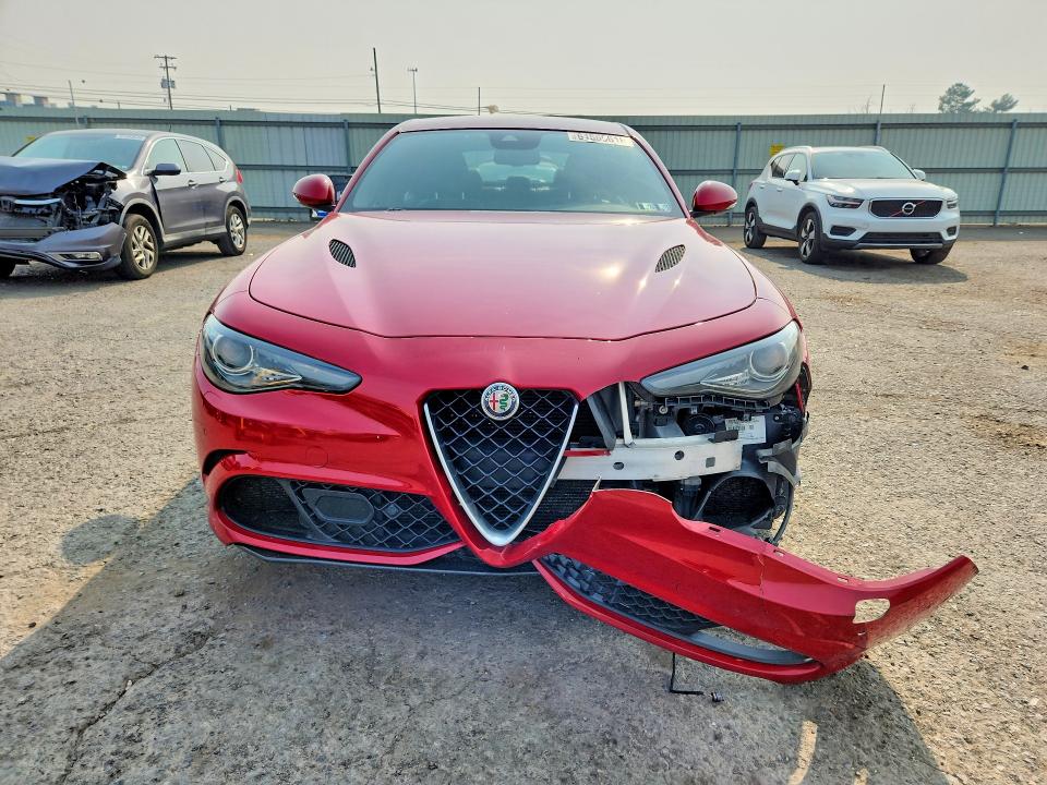 2018 Alfa romeo Giulia VIN ZARFAEAV9J7592849 COPART salvage auction — FRONT END, PA - CERTIFICATE OF SALVAGE, sold $7,400 on 2026-07-24 (photo 5)