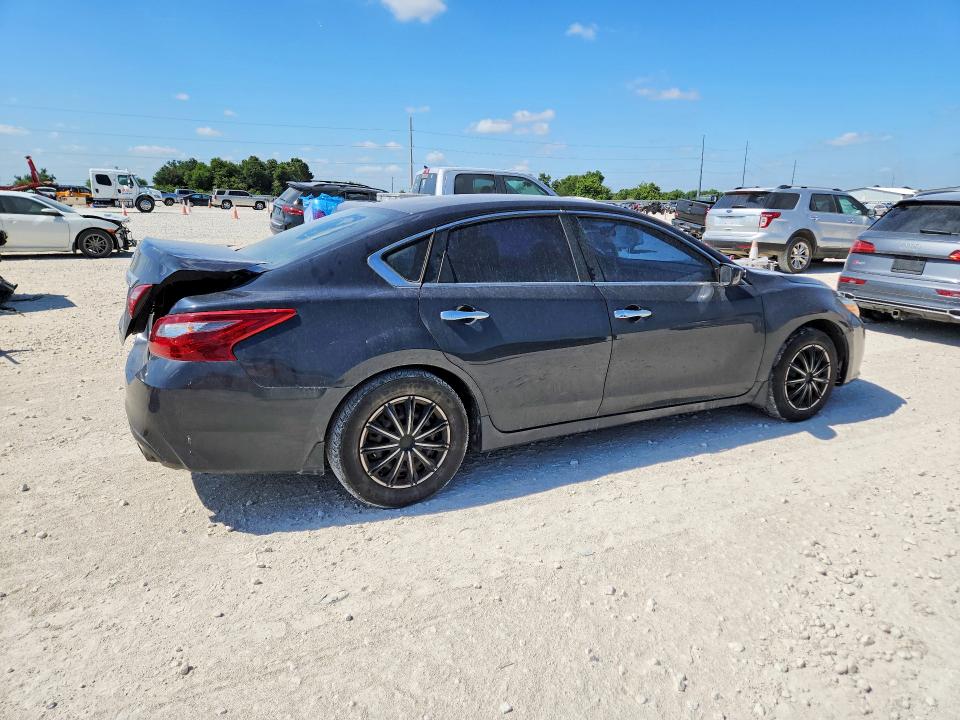 2018 Nissan Altima VIN 1N4AL3APXJC270951 COPART salvage auction — REAR END, TX - SALVAGE VEHICLE TITLE, sold $1,350 on 2026-08-20 (photo 3)