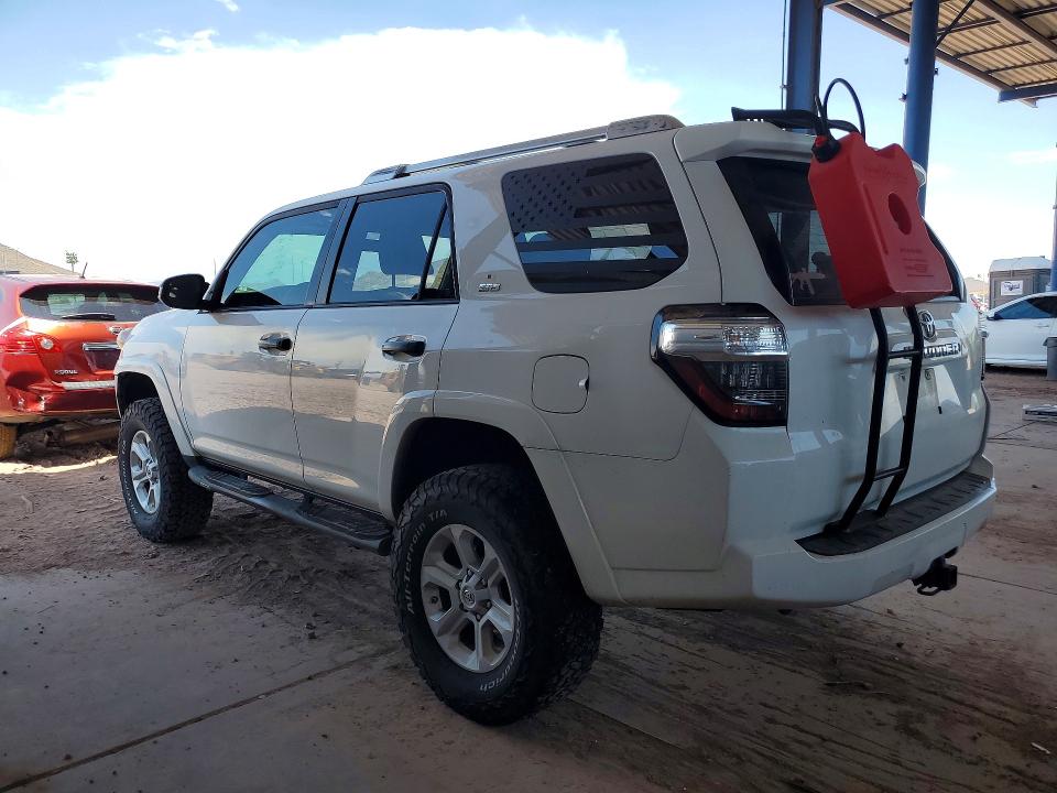 2018 Toyota 4runner VIN JTEZU5JR4J5174546 COPART salvage auction — MINOR DENT/SCRATCHES, AZ - DEALER ONLY CLEAN TITLE (P), sold $12,800 on 2026-07-28 (photo 2)