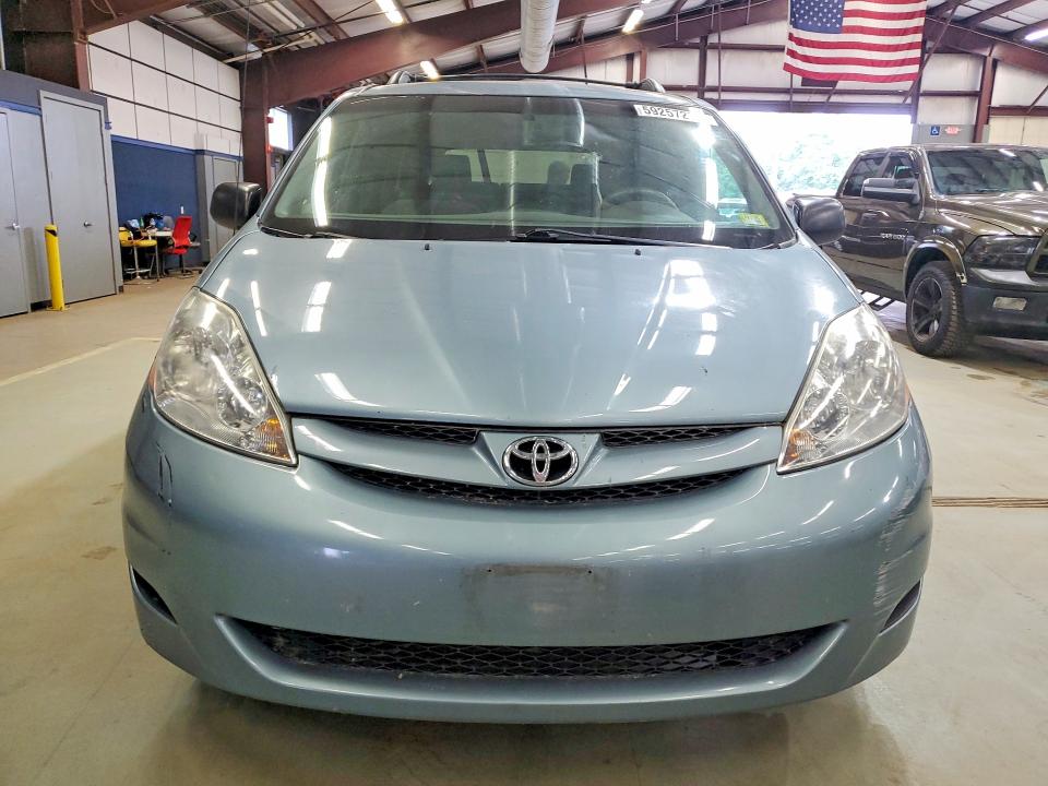 2007 Toyota Sienna VIN 5TDBK23C47S002278 COPART salvage auction — MINOR DENT/SCRATCHES, Vt - Certificate Of Title, sold $1,550 on 2026-07-31 (photo 5)