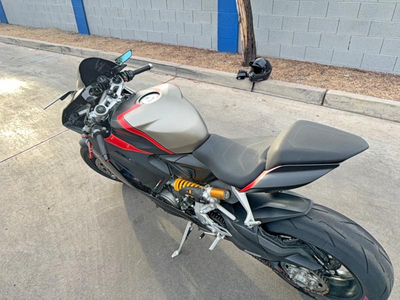 2024 Ducati Panigale VIN ZDMHAATW4RB015404 COPART salvage auction — NORMAL WEAR, AZ - CERT OF TITLE - SALVAGE (P), sold $16,000 on 2026-07-28 (photo 6)