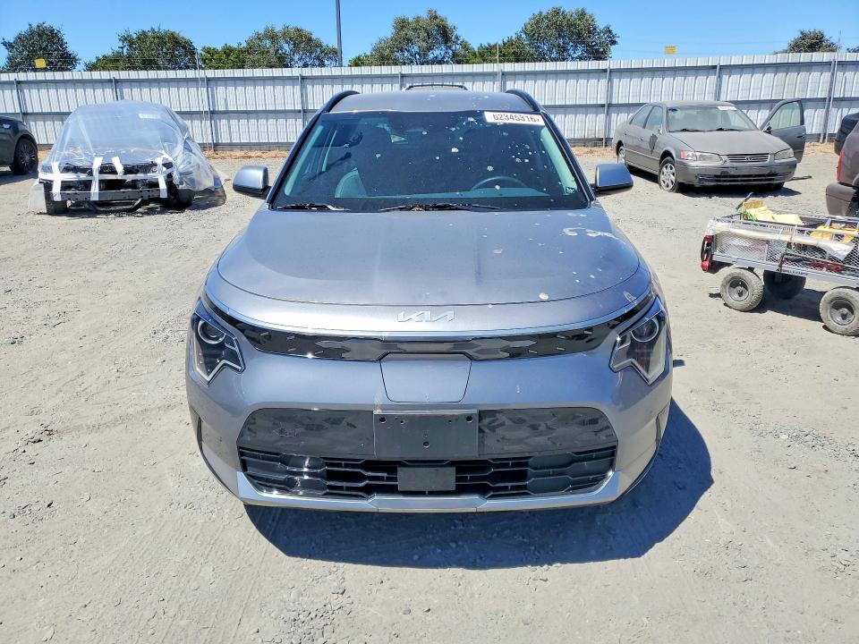 2023 Kia Niro VIN KNDCR3L17P5061948 COPART salvage auction — REAR END, Ca - Salvage Certificate, sold $6,200 on 2026-07-28 (photo 5)