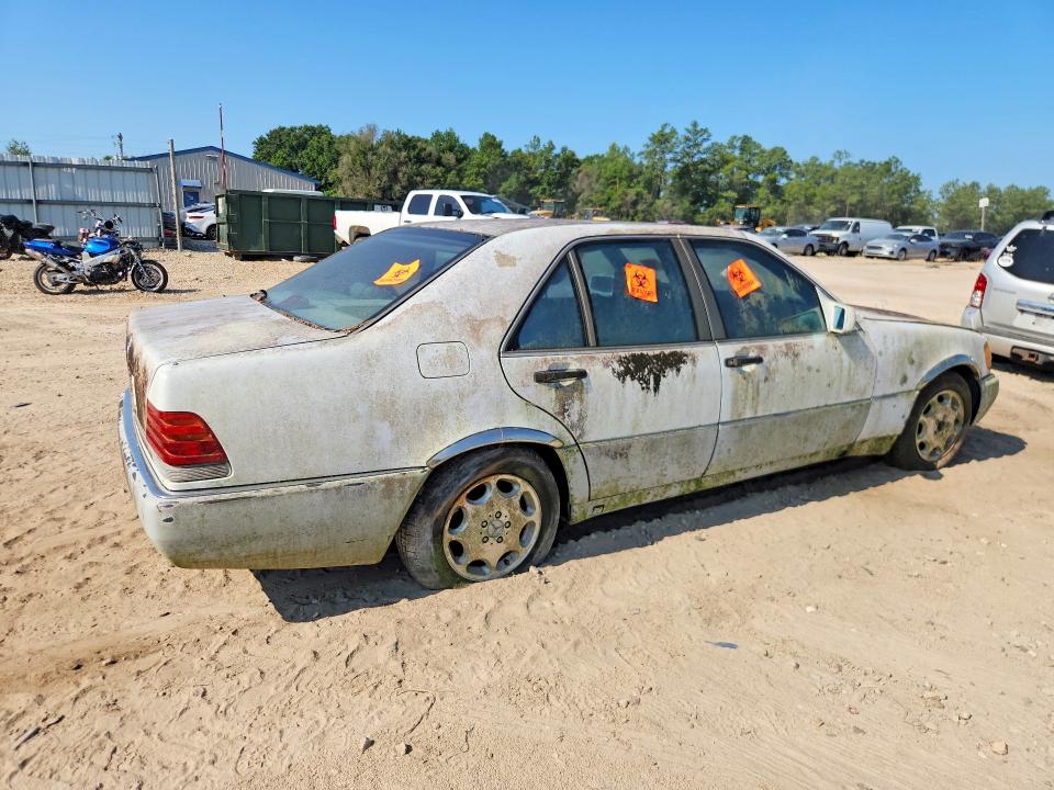 1992 Mercedes-benz 300 VIN WDBGA32E0NA020836 COPART salvage auction — MINOR DENT/SCRATCHES, Fl - Certificate Of Title, sold $425 on 2026-07-24 (photo 3)