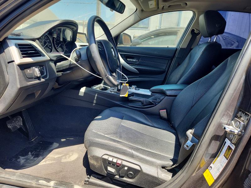 2012 BMW 3er VIN WBA3A5C56CF344719 COPART salvage auction — MINOR DENT/SCRATCHES, Ca - Dis/Dlr/Exp Only Clean Title, sold $575 on 2026-08-19 (photo 7)