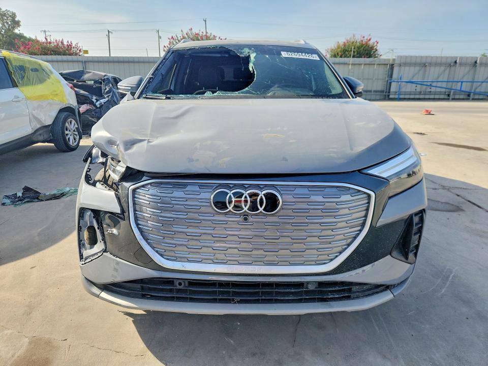 2022 Audi Q4 e-tron VIN WA1H2BFZ8NP053407 COPART salvage auction — FRONT END, Tx - Salvage Vehicle Title, sold $12,300 on 2026-09-03 (photo 5)