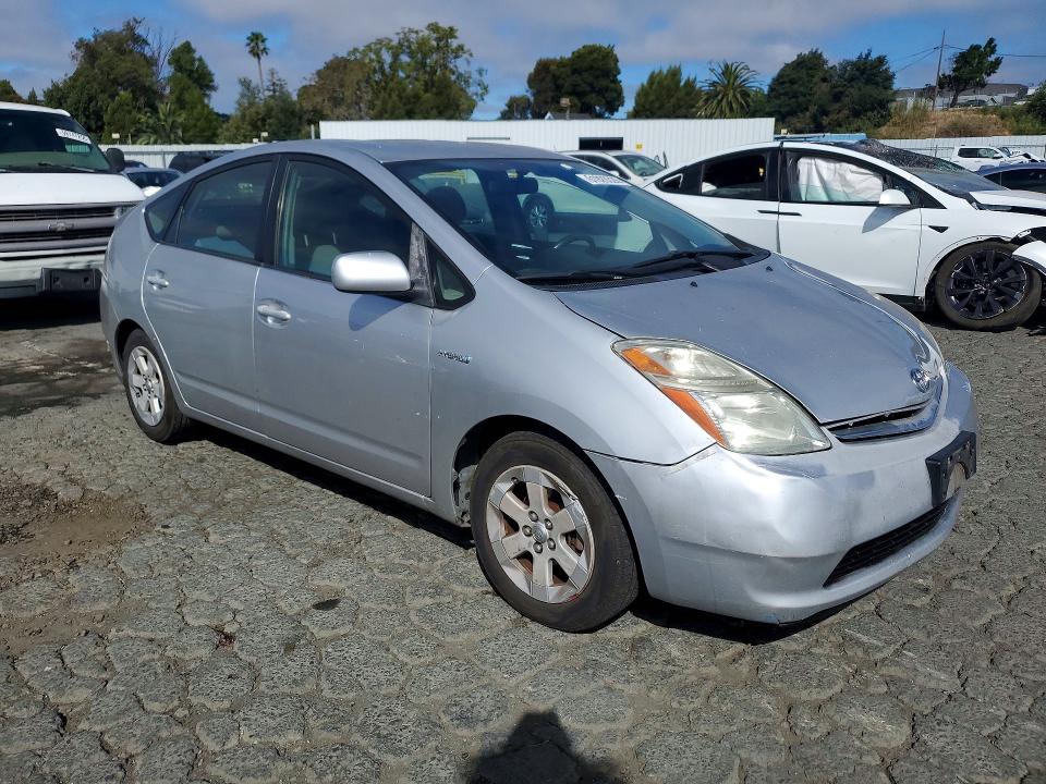 2007 Toyota Prius VIN JTDKB20U377629156 COPART salvage auction — SIDE, CA - SALVAGE CERTIFICATE, sold $450 on 2026-07-31 (photo 4)