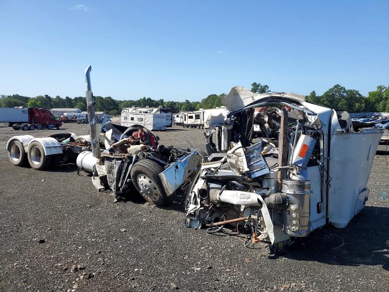 2013 Kenworth Construction VIN 1XKWD49X7DJ369447 COPART salvage auction — ALL OVER, TX - NONREPAIRABLE TITLE, sold $175 on 2026-09-03 (photo 1)
